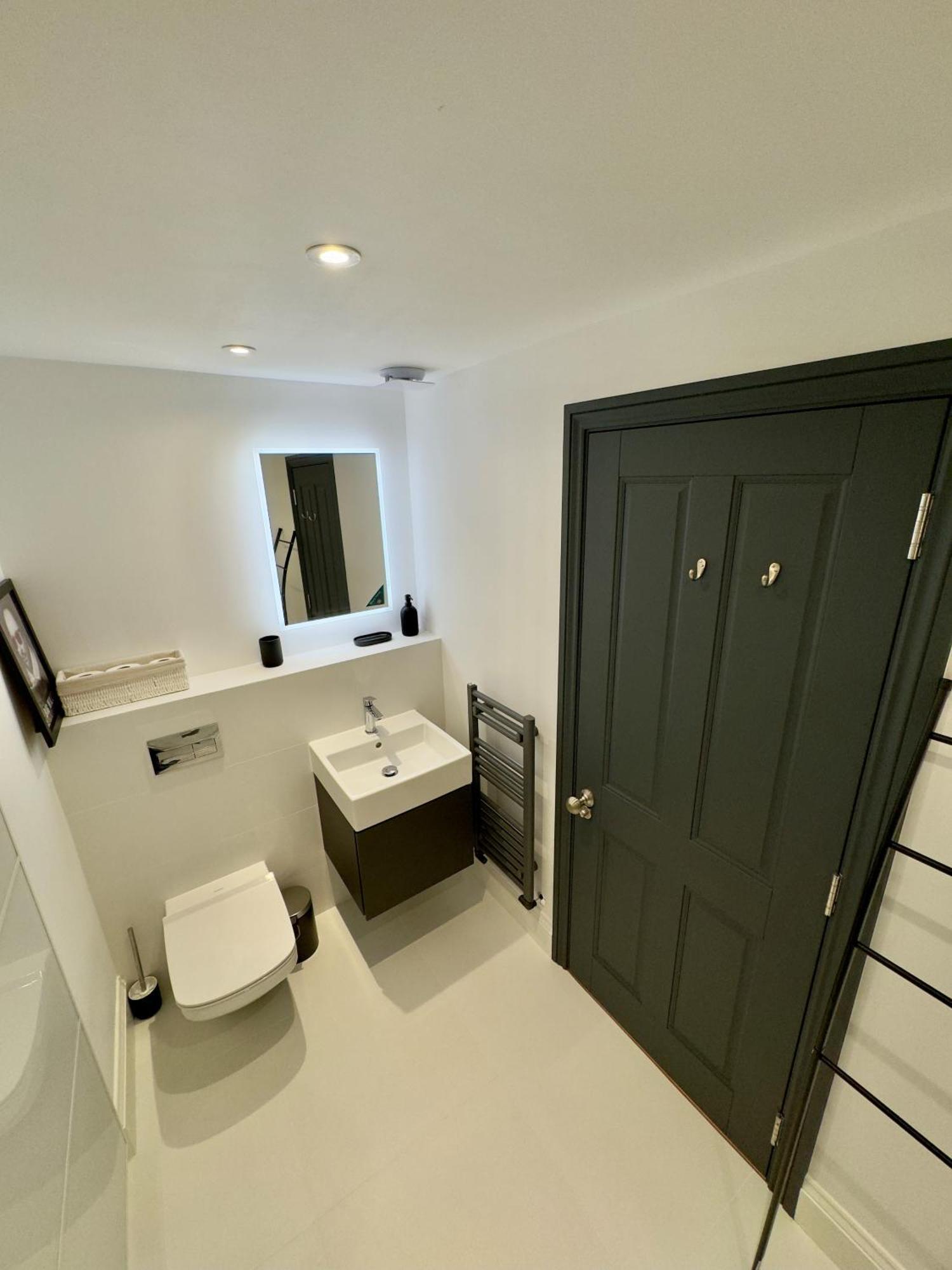 Romeo'S Arch High End Luxury In Centre Of Stratford With Parking Apartment Ngoại thất bức ảnh
