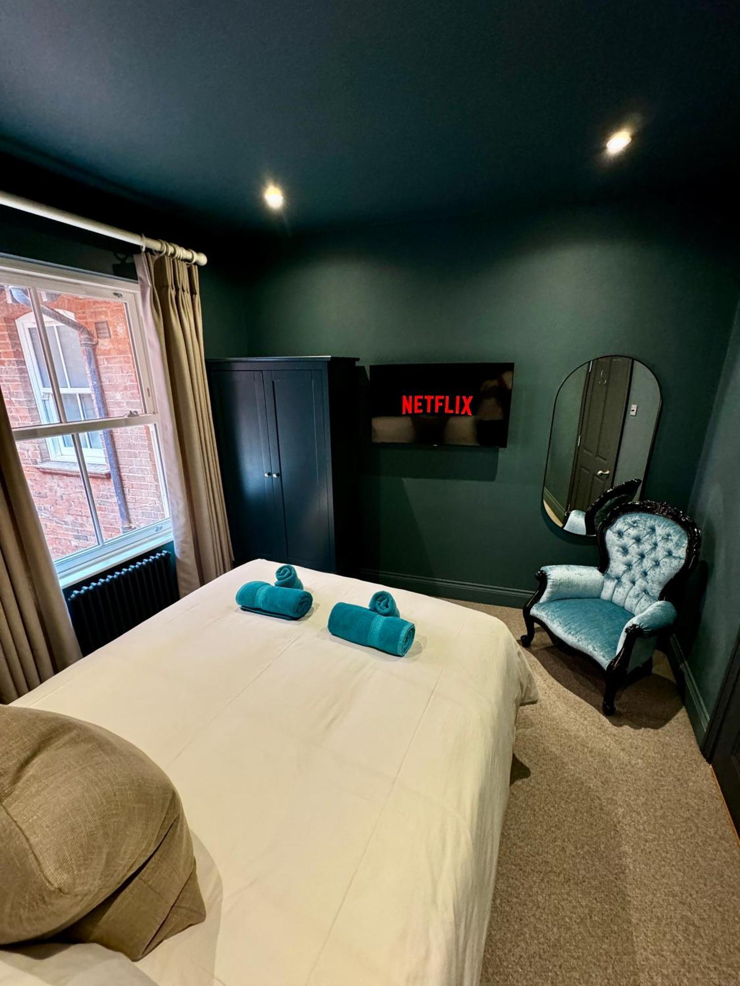 Romeo'S Arch High End Luxury In Centre Of Stratford With Parking Apartment Ngoại thất bức ảnh